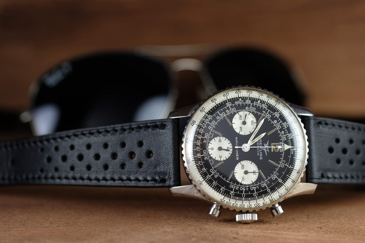 Breitling navitimer vintage chronographe with a deep black LUGS watch straps